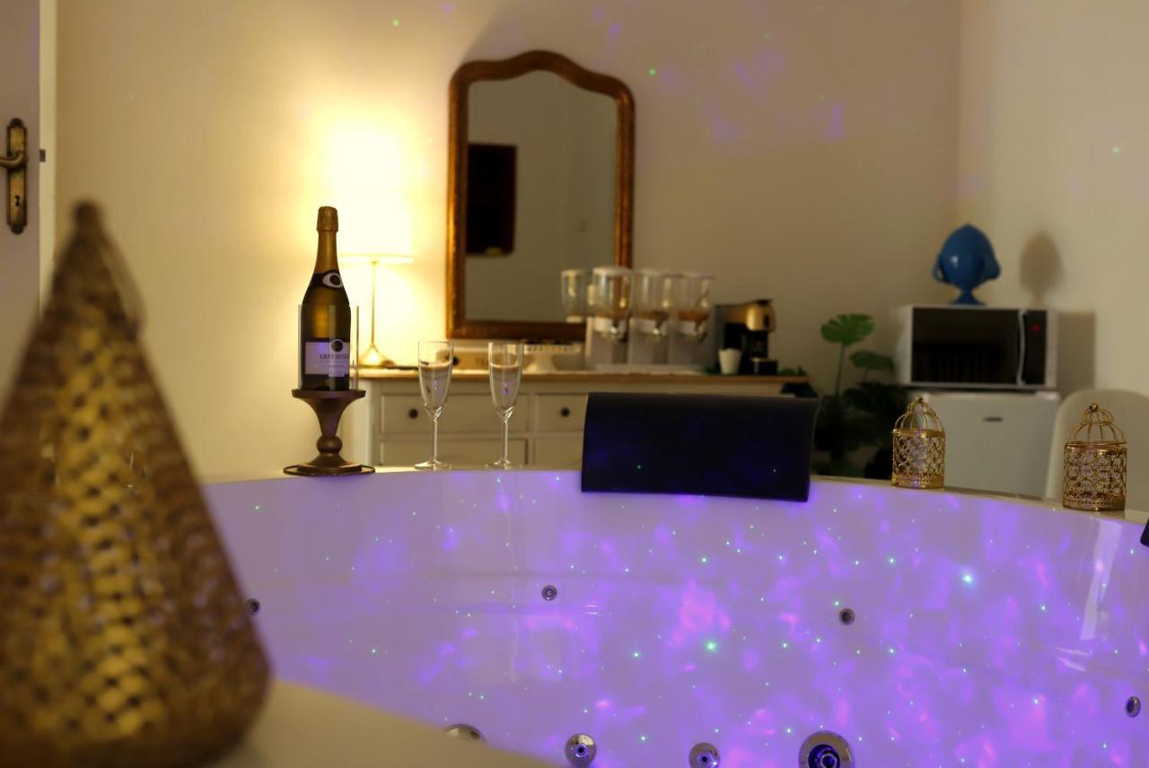 Suite La Terrazza Di Don Peppino Ostuni Bagian luar foto