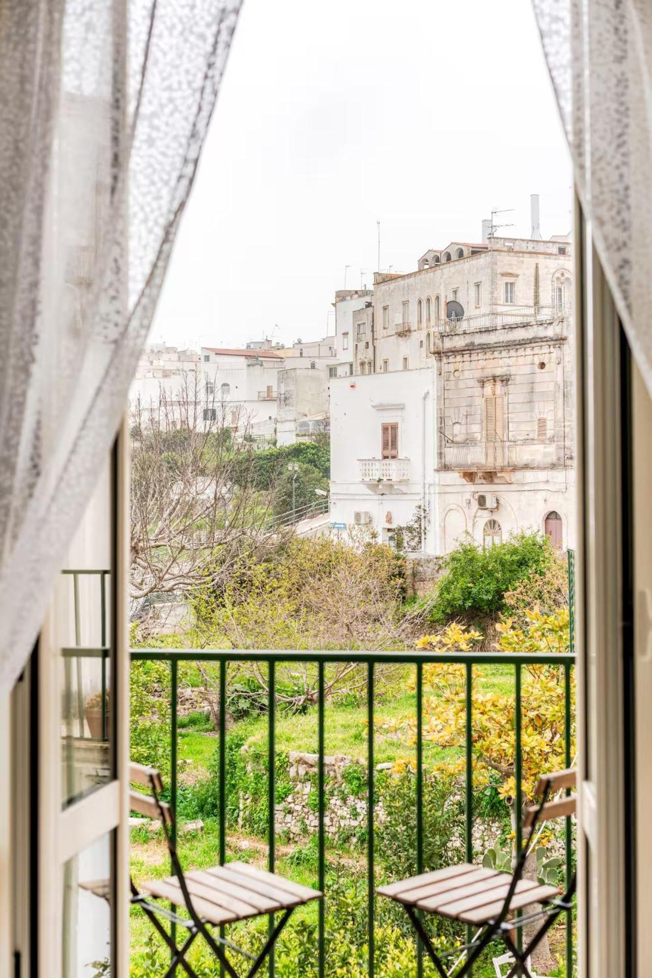 Suite La Terrazza Di Don Peppino Ostuni Bagian luar foto